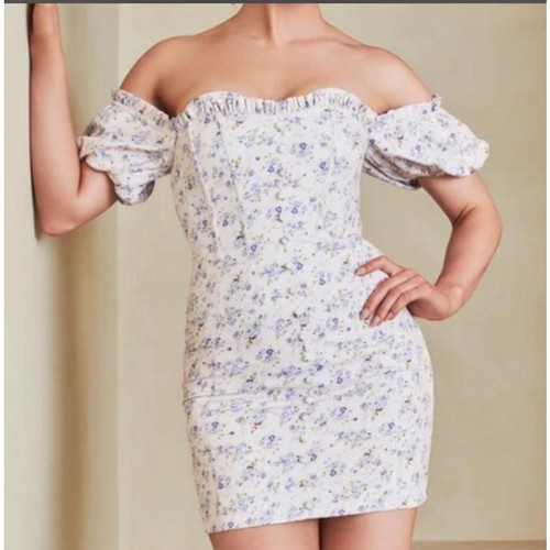 Nwt lavish alice off shoulder - nwt,